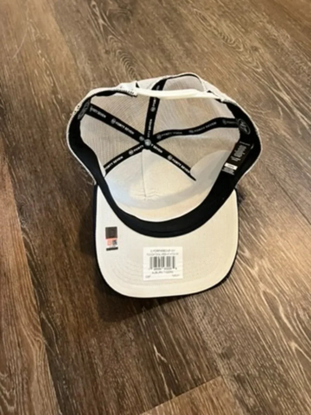 Auburn Tigers ’47 Hitch Trucker Hat Navy Cream OSFA NWT